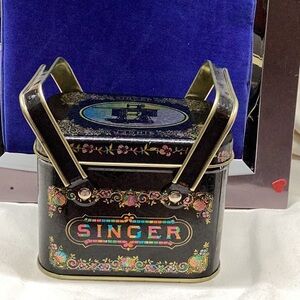 Singer tin can
